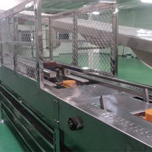 Cleaning plate &vertical conveyor system